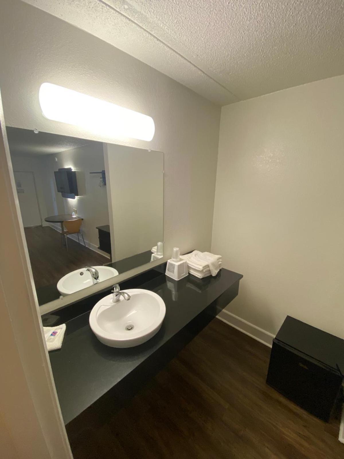 Motel 6 Manchester Tn Екстер'єр фото