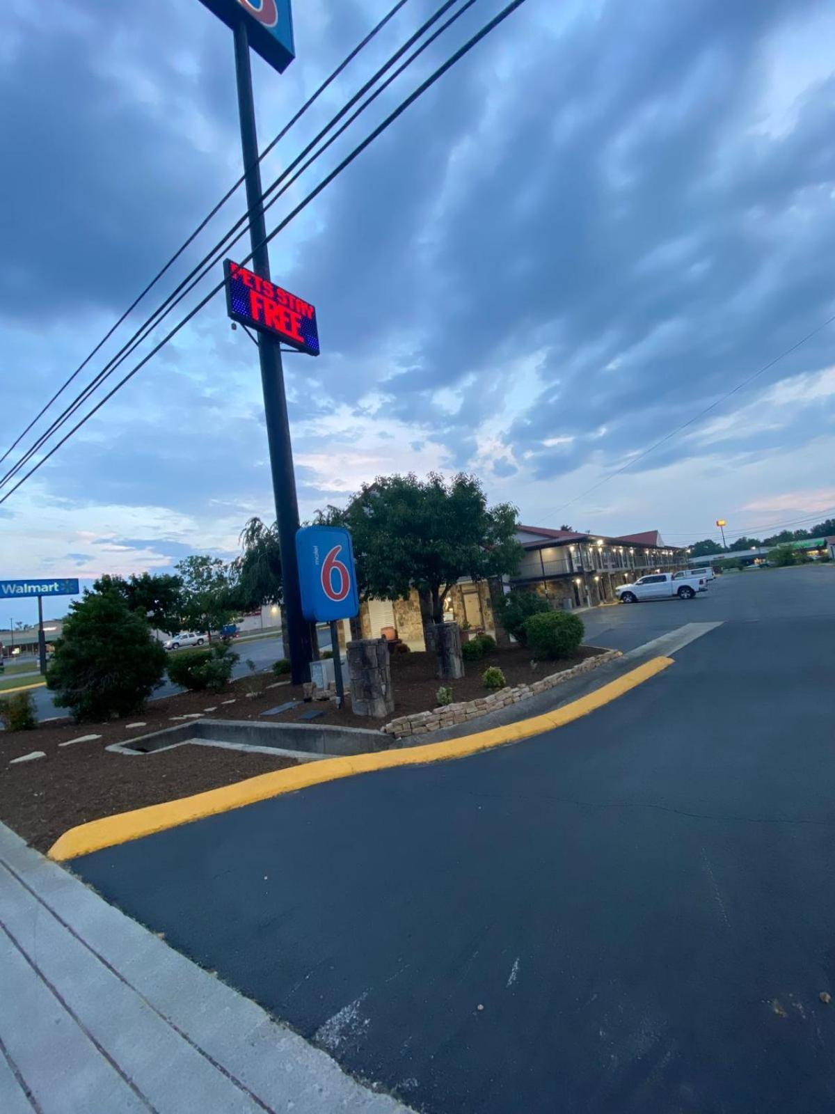 Motel 6 Manchester Tn Екстер'єр фото